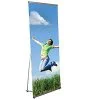 bannersysteme-l-banner-category auf dem Banner eine Frau die springt im Gras
