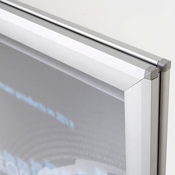 Kundenstopper WindPro Slim silber DIN A1 Postermaß 4